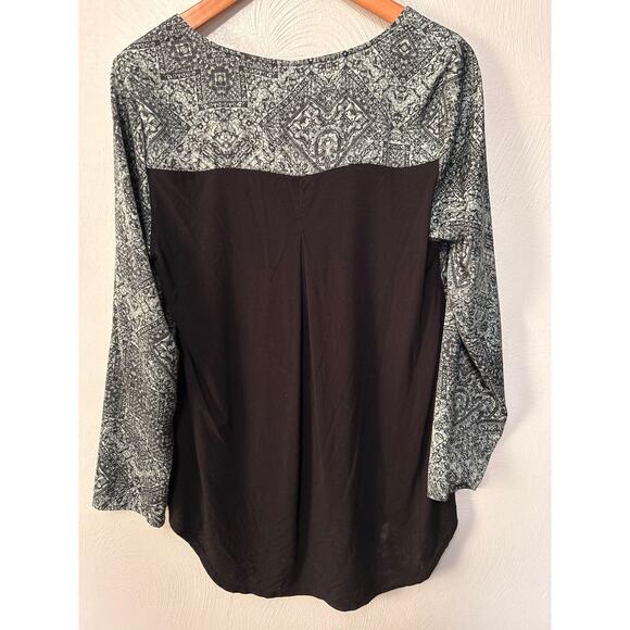 Rock & Republic Blue & Black Silver Print V Neck Tunic Roll Tab Sleeves Medium - Picture 7 of 10